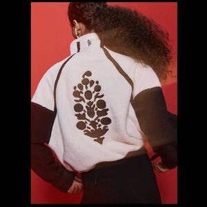 NWOT Free People Movement Mountain High Logo Half Zip Fleece in Black/Ivory